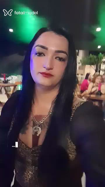 Acompanhante mulher trans morena (o) de olhos castanhos - Allicya
