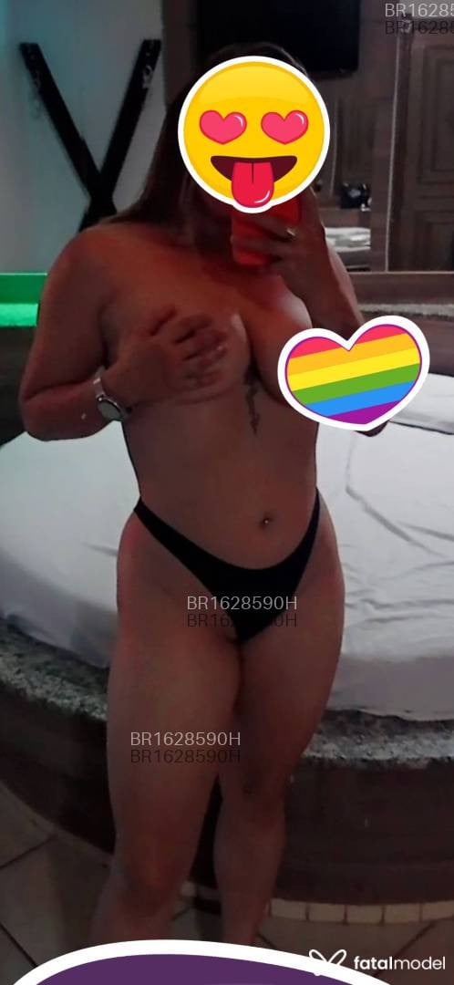 Acompanhante mulher morena (o) de olhos pretos - Fellon