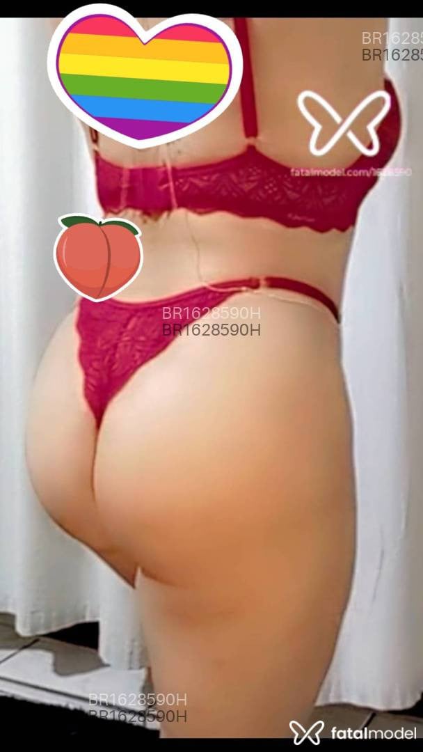 Acompanhante mulher morena (o) de olhos pretos - Fellon