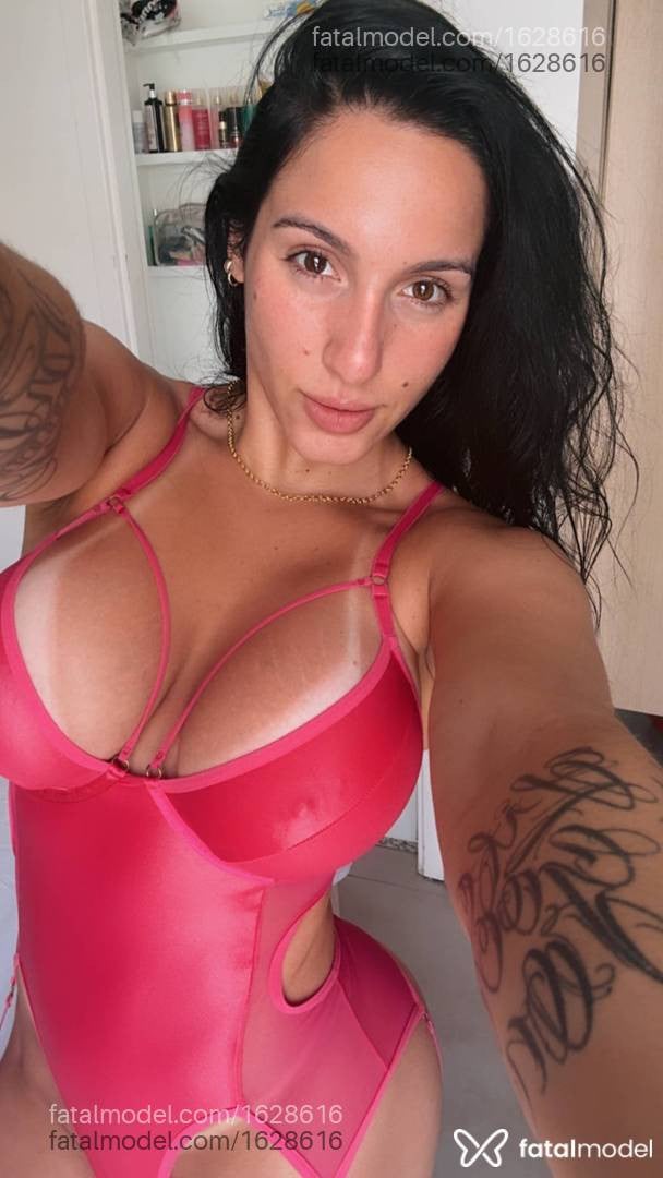 Acompanhante mulher morena (o) de olhos castanhos - THAIS VARGAS