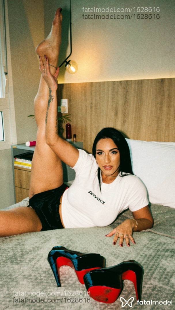 Acompanhante mulher morena (o) de olhos castanhos - THAIS VARGAS