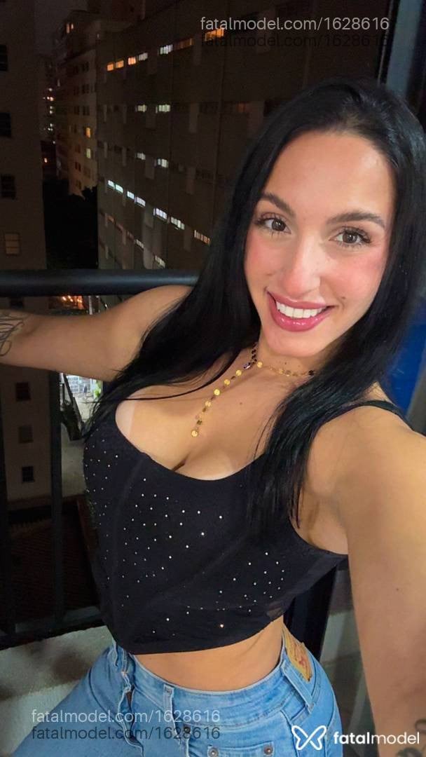 Acompanhante mulher morena (o) de olhos castanhos - THAIS VARGAS