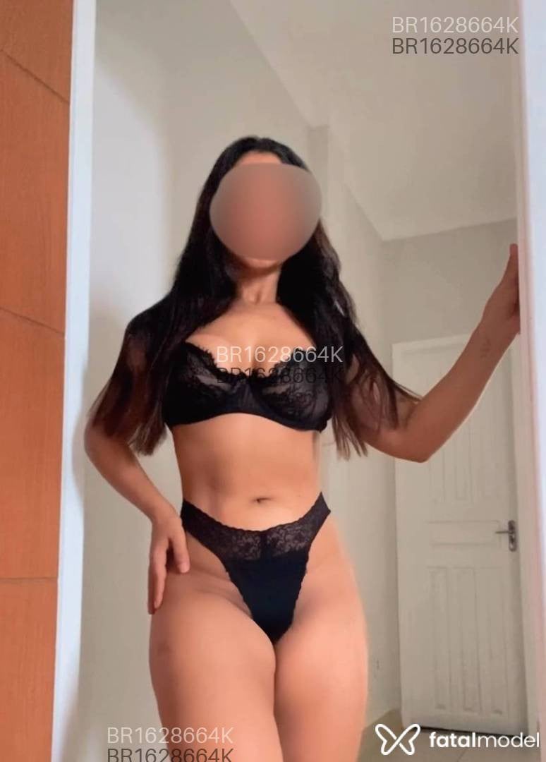 Acompanhante mulher morena (o) de olhos castanhos em Porto Velho - Livia