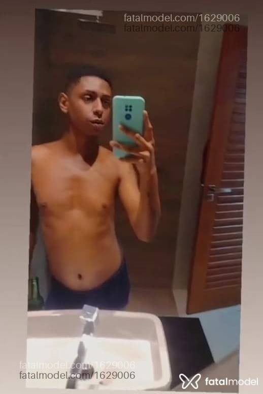 Acompanhante homem morena (o) de olhos pretos - Samael Jordan