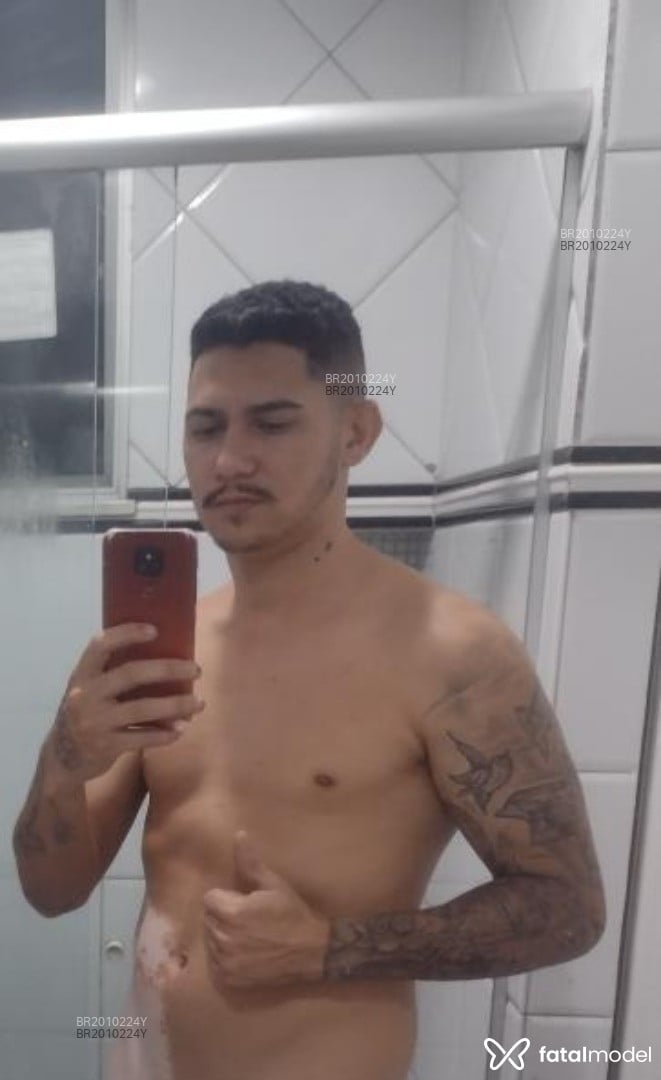 Acompanhante homem morena (o) de olhos mel em Belo Horizonte Acompanhante homem morena (o) de olhos mel em Belo Horizonte - Ritiiii