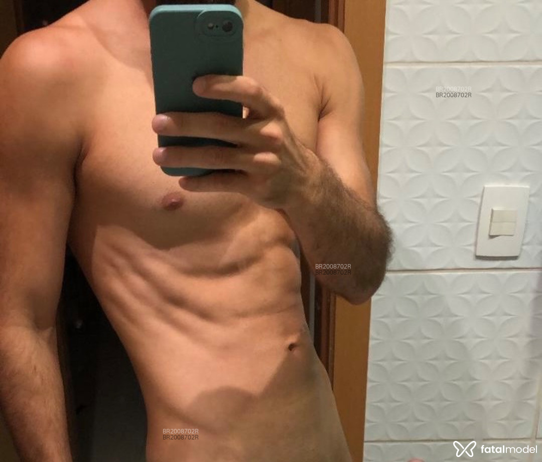 Acompanhante homem morena (o) de olhos castanhos em Virtual - Alex Medina
