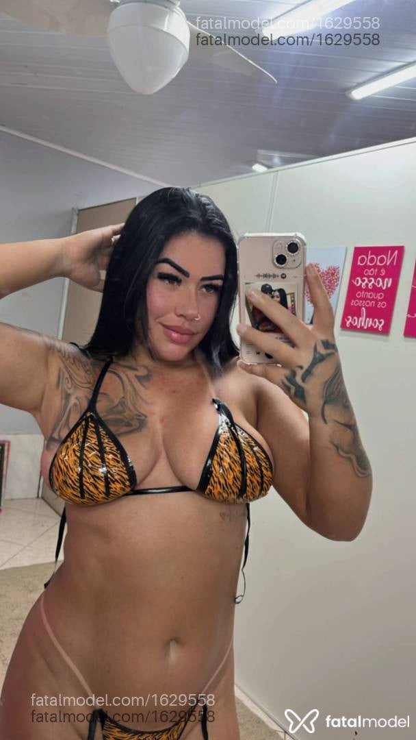 Acompanhante mulher morena (o) de olhos verdes - Letícia carvalho Acompanhante mulher morena (o) de olhos verdes - Letícia carvalho