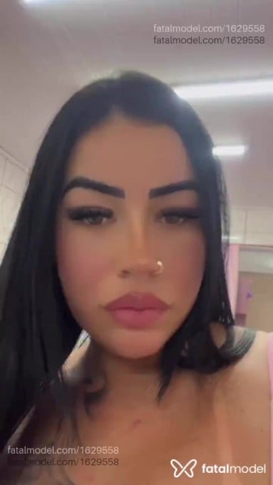 Acompanhante mulher morena (o) de olhos verdes - Letícia carvalho Acompanhante mulher morena (o) de olhos verdes - Letícia carvalho