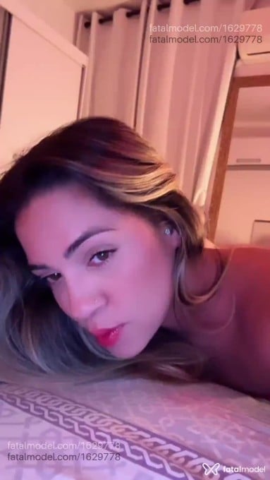 Acompanhante mulher loira (o) de olhos castanhos em Navegantes Acompanhante mulher loira (o) de olhos castanhos em Navegantes - Aylla Medeiros