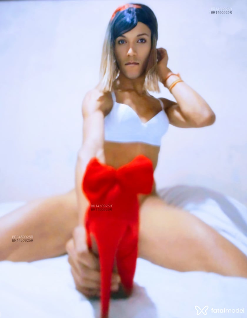 Acompanhante travesti loira (o) de olhos castanhos em Jaguarão - Alice Ribeiro
