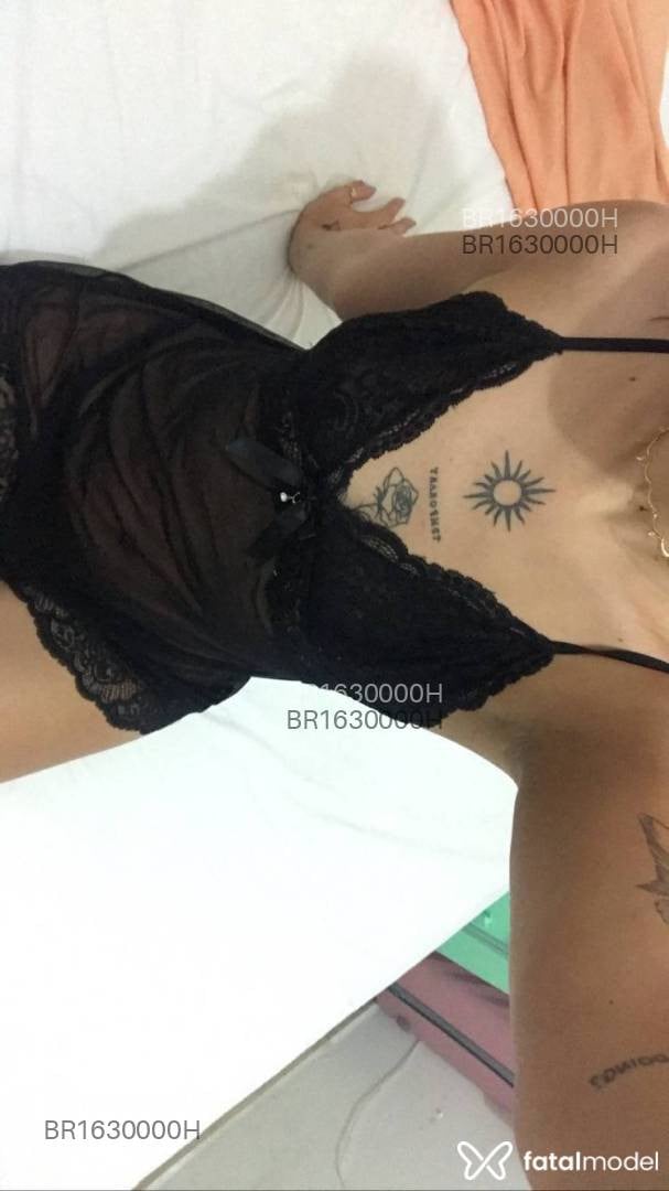 Acompanhante mulher loira (o) de olhos castanhos em Petrolina - Mirela