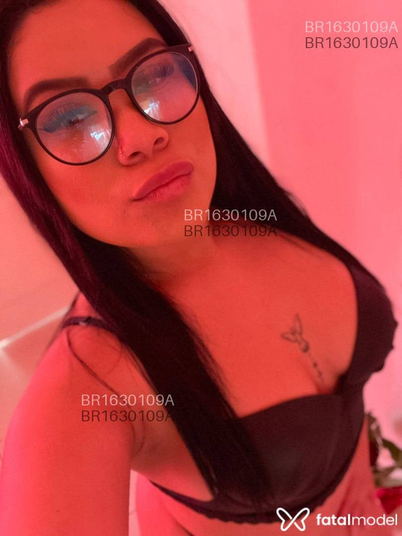 Acompanhante mulher morena (o) de olhos verdes em São Gabriel - Manuela