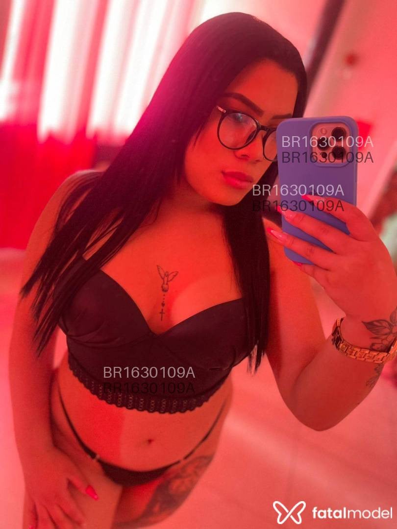 Acompanhante mulher morena (o) de olhos verdes em São Gabriel - Manuela