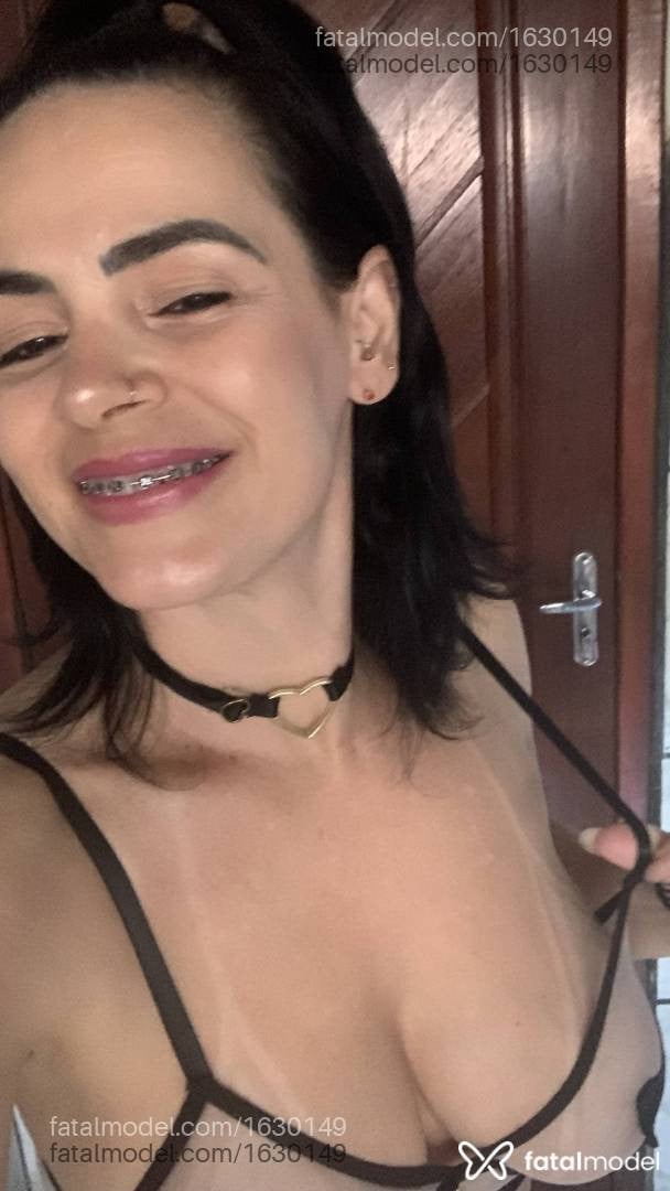 Acompanhante mulher morena (o) de olhos castanhos - Hope