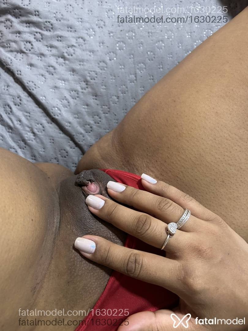 Acompanhante mulher morena (o) de olhos pretos em Uberlândia - Alana Souza