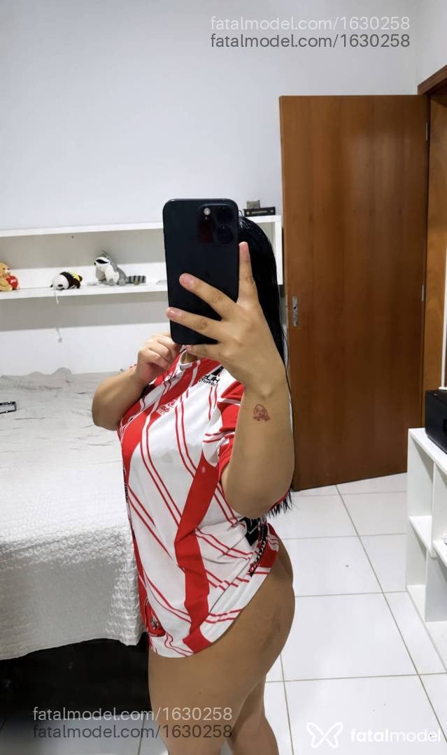 Acompanhante mulher morena (o) de olhos castanhos - Alice