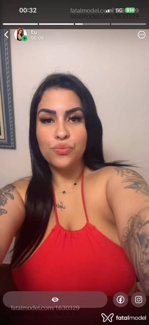 Acompanhante mulher morena (o) de olhos castanhos - Catherine