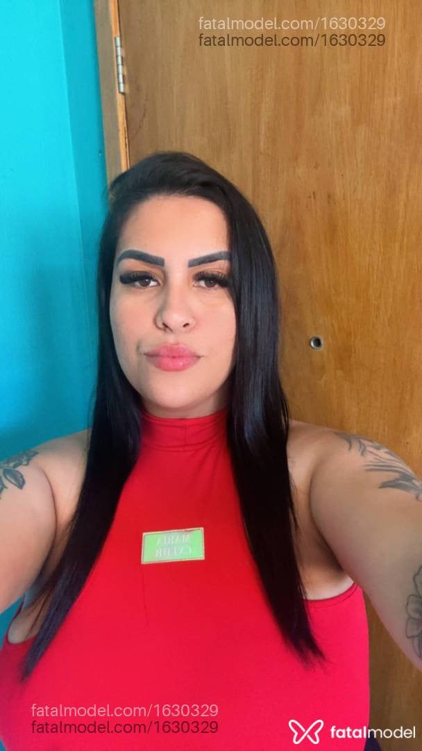 Acompanhante mulher morena (o) de olhos castanhos - Catherine