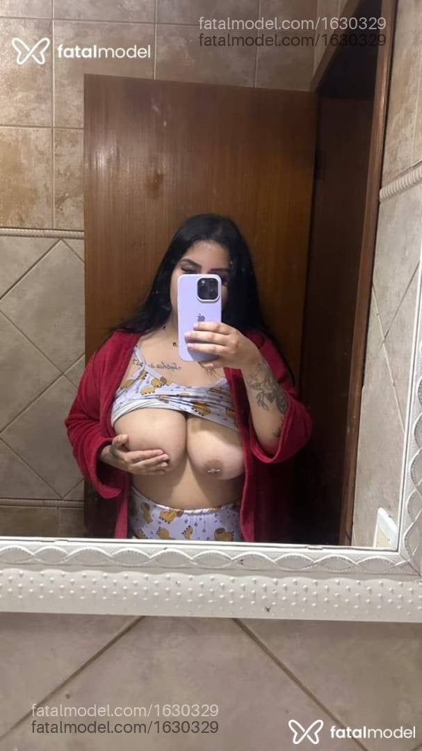 Acompanhante mulher morena (o) de olhos castanhos - Catherine