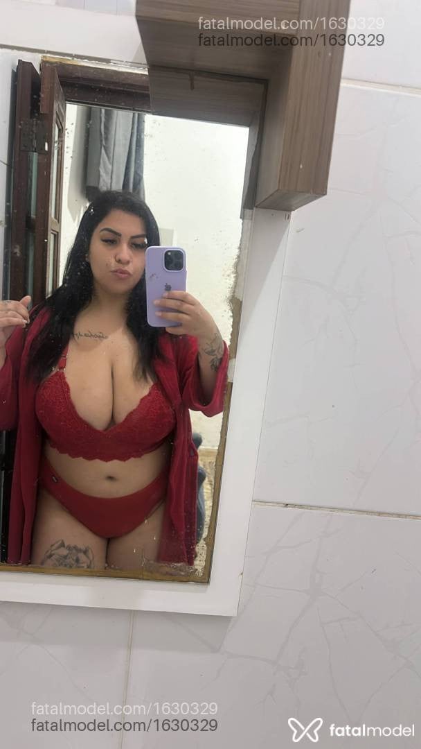Acompanhante mulher morena (o) de olhos castanhos - Catherine