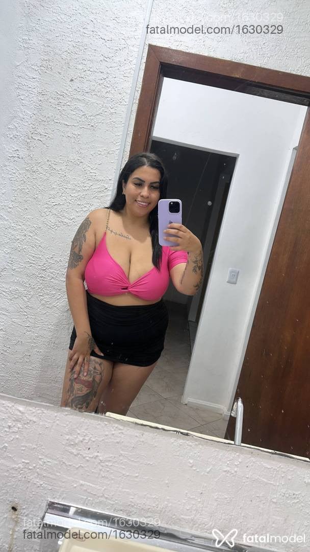 Acompanhante mulher morena (o) de olhos castanhos - Catherine