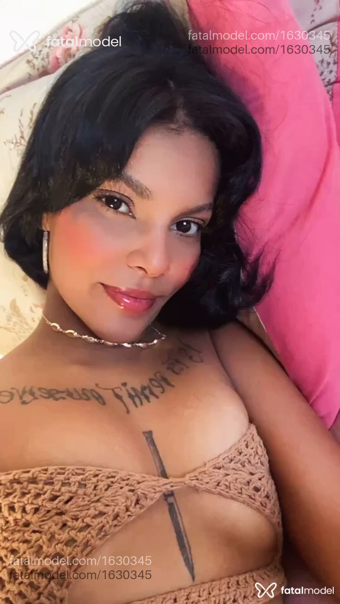 Acompanhante mulher morena (o) de olhos castanhos em Lorena Acompanhante mulher morena (o) de olhos castanhos em Lorena - Babi