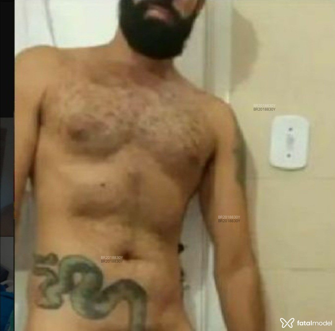Acompanhante homem com cabelo castanho de olhos castanhos em Virtual Acompanhante homem com cabelo castanho de olhos castanhos em Virtual - Samir Jibóia