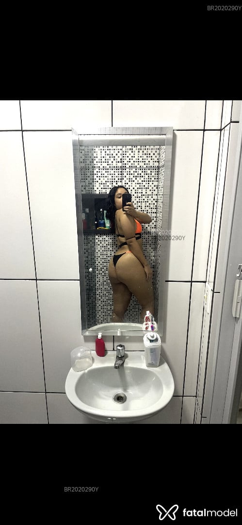 Acompanhante mulher morena (o) de olhos castanhos em Virtual - Aline Santos
