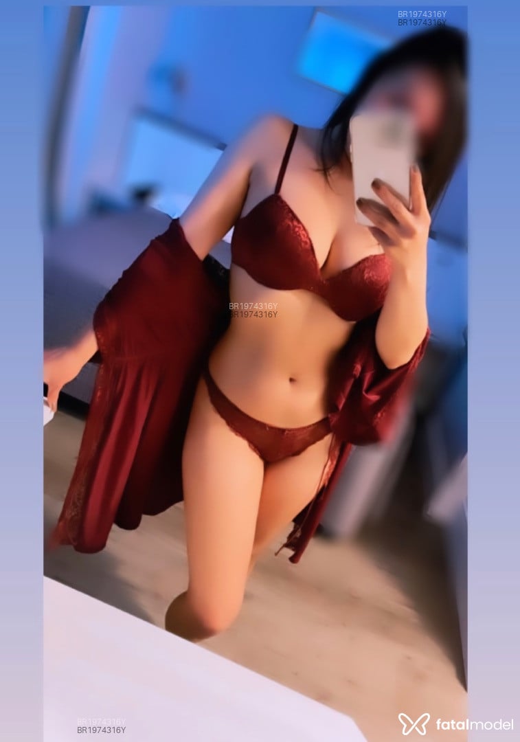 Acompanhante mulher morena (o) de olhos mel em São Paulo - Eduarda Versiani