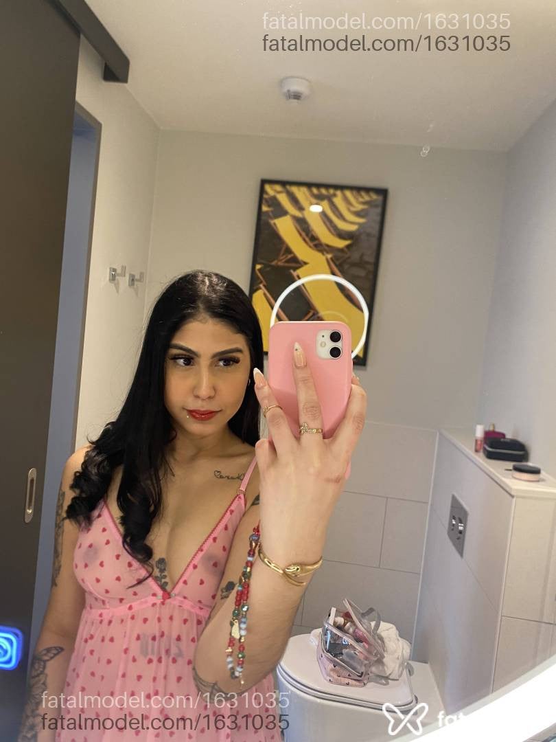 Acompanhante mulher com cabelo castanho de olhos castanhos em Nova Friburgo - Larissa Miranda