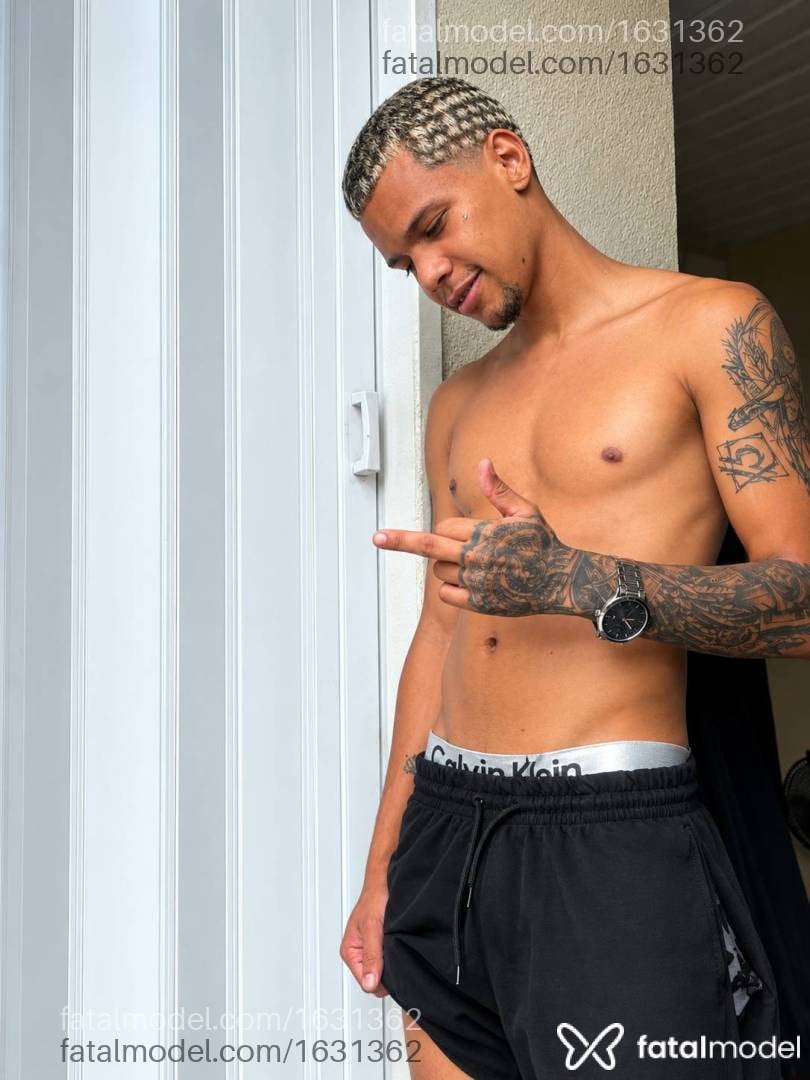 Acompanhante homem morena (o) de olhos pretos - Lucca Silva