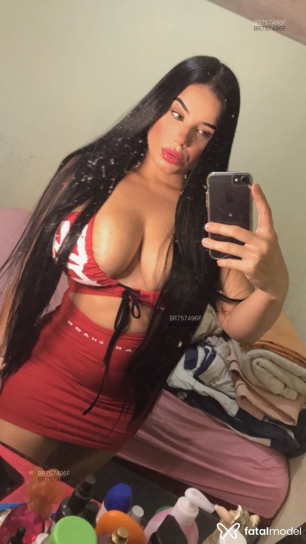 Acompanhante mulher ruiva (o) de olhos castanhos em Cuiabá Acompanhante mulher ruiva (o) de olhos castanhos em Cuiabá - Sabrina