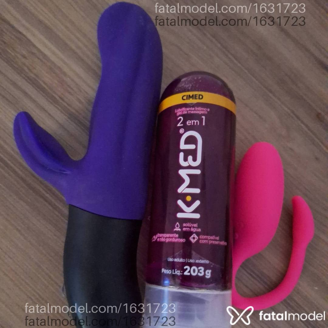Acompanhante mulher com cabelo castanho de olhos castanhos - Rafaela Martins Acompanhante mulher com cabelo castanho de olhos castanhos - Rafaela Martins