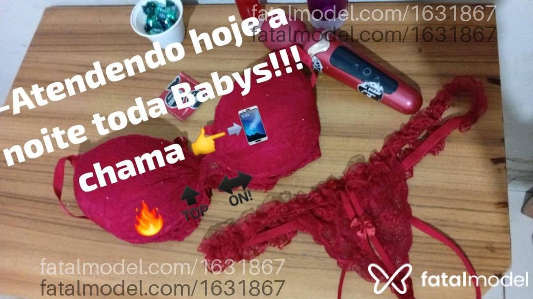 Acompanhante mulher com cabelo castanho de olhos castanhos - Débora linz