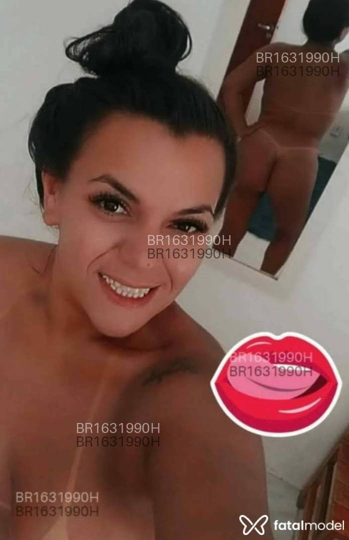 Acompanhante mulher com cabelo castanho de olhos castanhos em Canoinhas Acompanhante mulher com cabelo castanho de olhos castanhos em Canoinhas - Luara