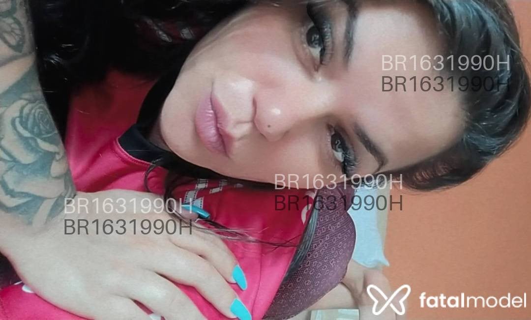 Acompanhante mulher com cabelo castanho de olhos castanhos em Canoinhas Acompanhante mulher com cabelo castanho de olhos castanhos em Canoinhas - Luara