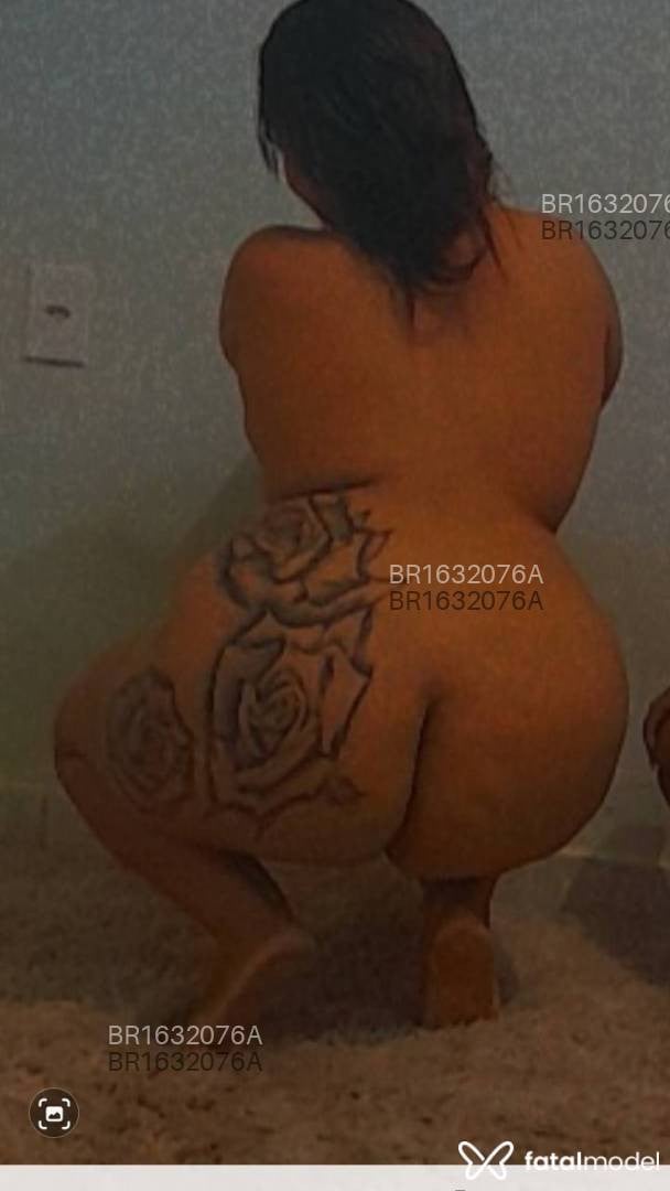 Acompanhante mulher com cabelo castanho de olhos castanhos em Barreiras - Tifany