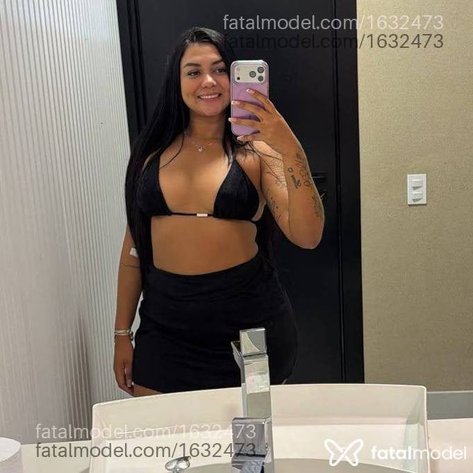 Acompanhante mulher morena (o) de olhos pretos - Serena