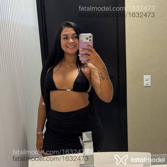 Acompanhante mulher morena (o) de olhos pretos - Serena
