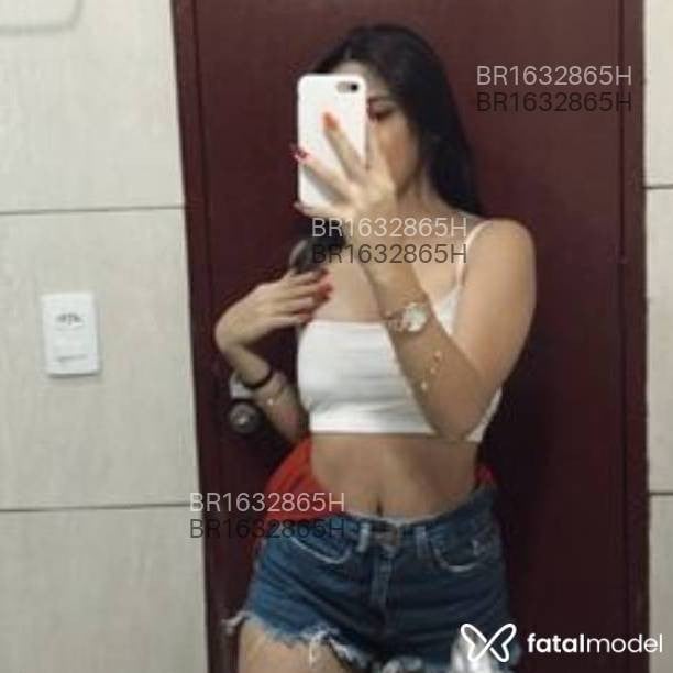Acompanhante mulher morena (o) de olhos castanhos em Guarapuava - Luana