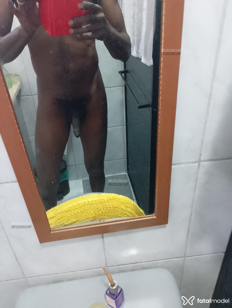 Acompanhante homem morena (o) de olhos pretos em Nova Friburgo - Jlbiar