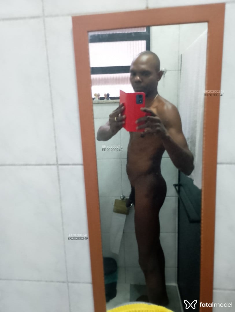 Acompanhante homem morena (o) de olhos pretos em Nova Friburgo - Jlbiar