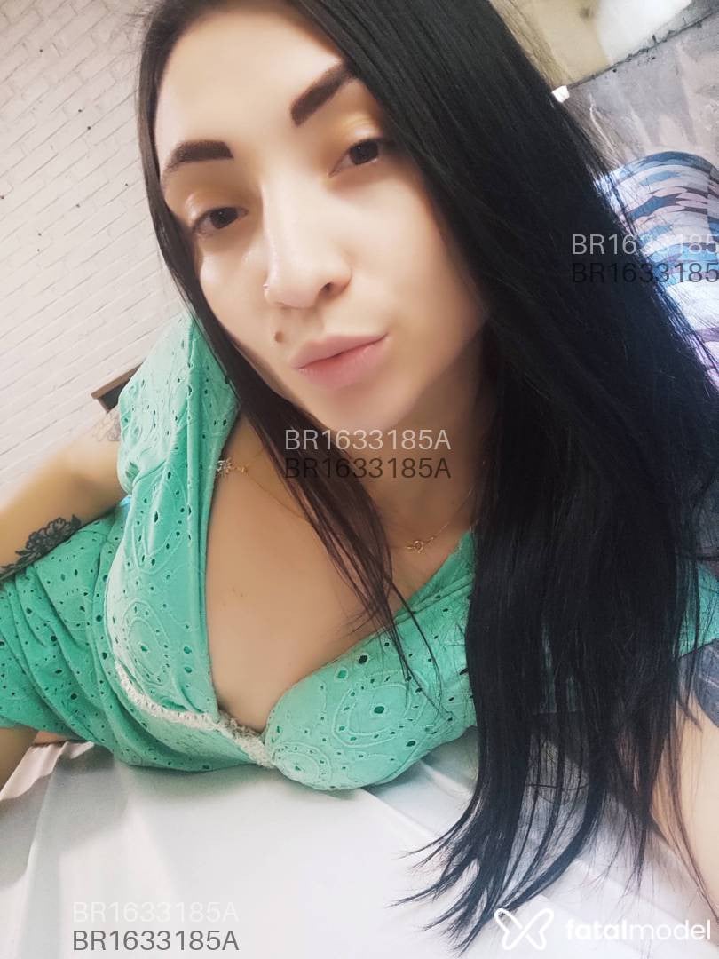 Acompanhante mulher com cabelo castanho de olhos castanhos em Porto Alegre Acompanhante mulher com cabelo castanho de olhos castanhos em Porto Alegre - Nanda