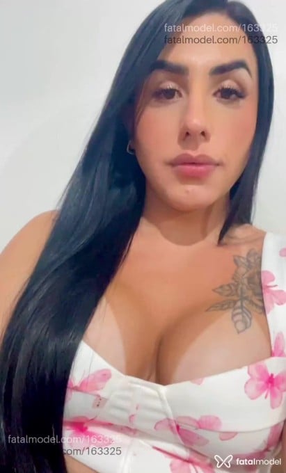 Acompanhante mulher trans morena (o) de olhos castanhos em Andradas - Isabelle Fortunatt