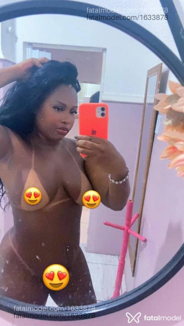 Acompanhante mulher morena (o) de olhos pretos - Aysha