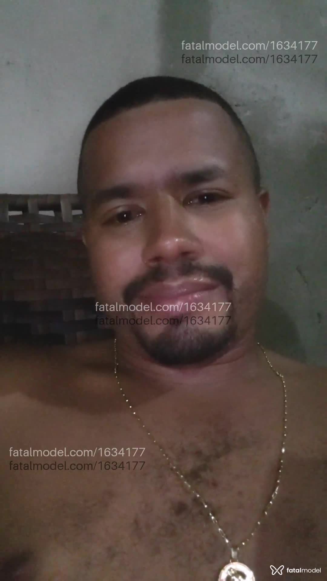 Acompanhante homem morena (o) de olhos castanhos em Canaã dos Carajás Acompanhante homem morena (o) de olhos castanhos em Canaã dos Carajás - Vinicius Lopes