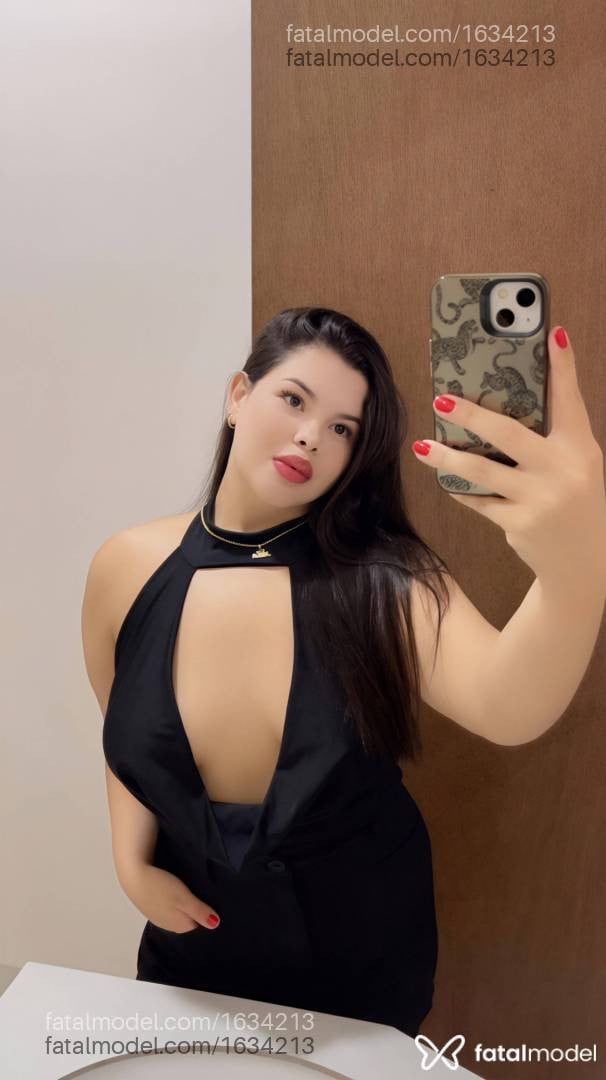 Acompanhante mulher com cabelo castanho de olhos castanhos - Bianca Sorano