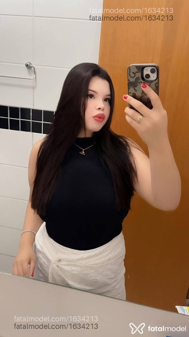 Acompanhante mulher com cabelo castanho de olhos castanhos - Bianca Sorano