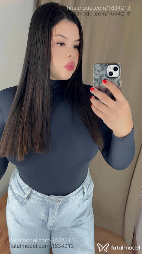 Acompanhante mulher com cabelo castanho de olhos castanhos - Bianca Sorano