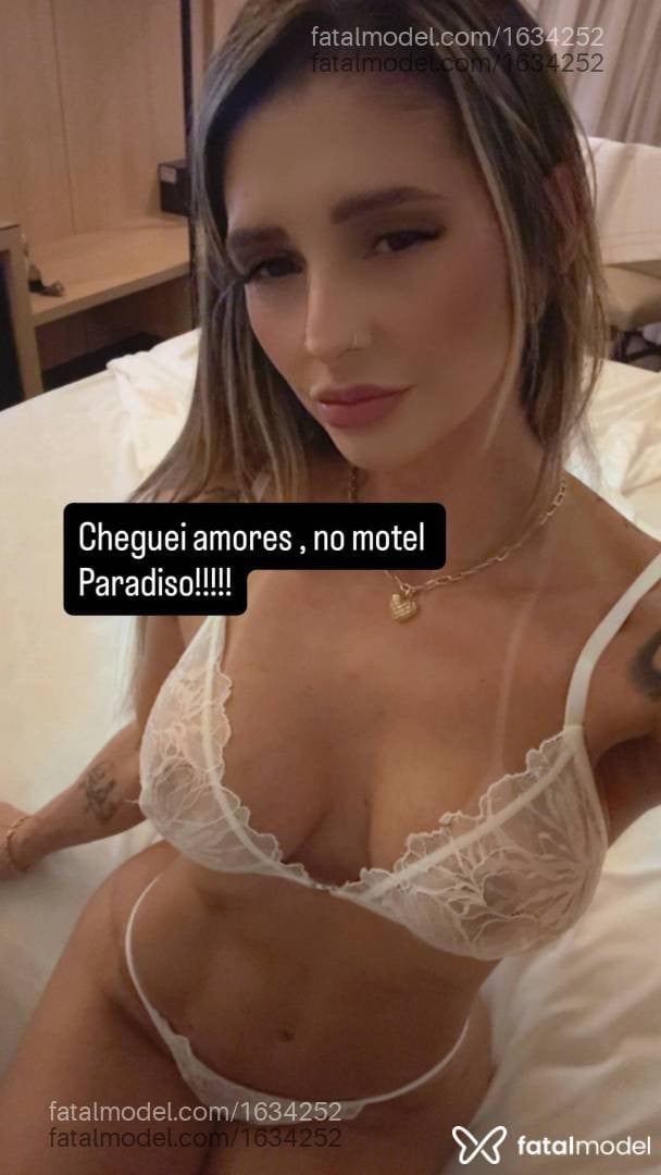 Acompanhante mulher loira (o) de olhos mel - Bianca